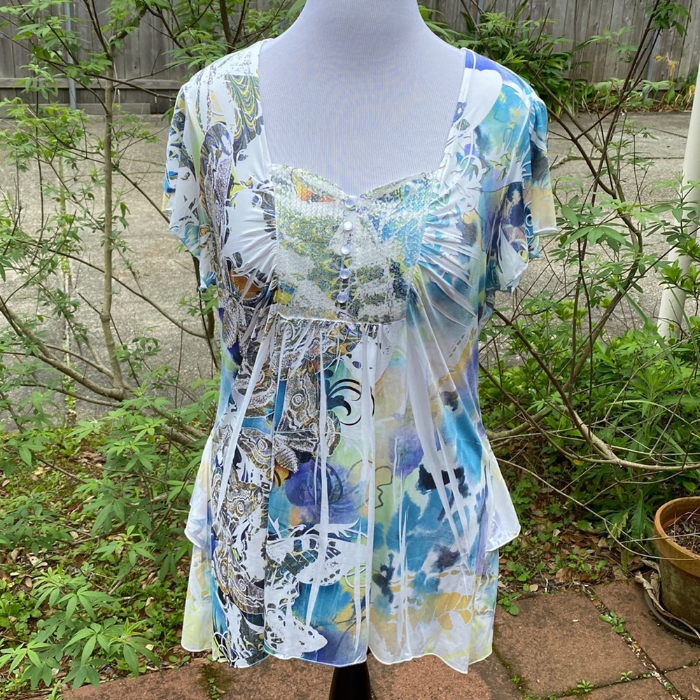 Cute multicolored top